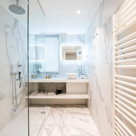 Wonderful Flat With Amazing Views Over *