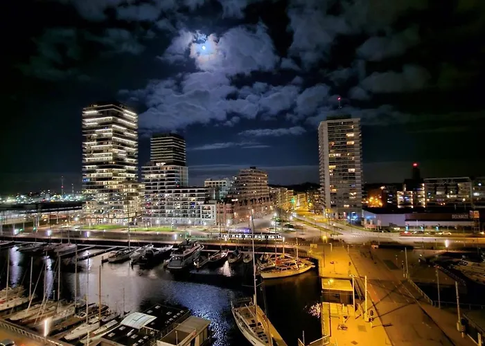 Wonderful Flat With Amazing Views Over Apartment Ostend