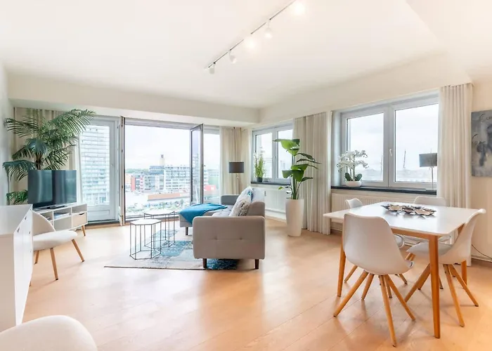 Wonderful Flat With Amazing Views Over *