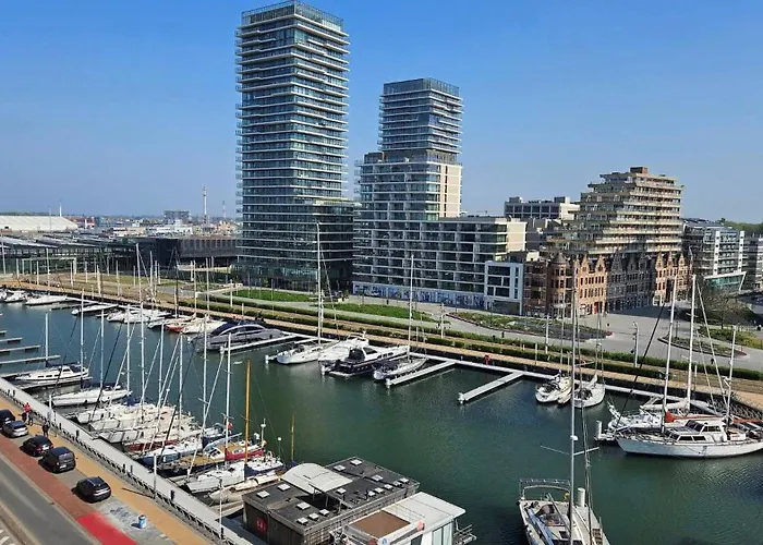 Wonderful Flat With Amazing Views Over *